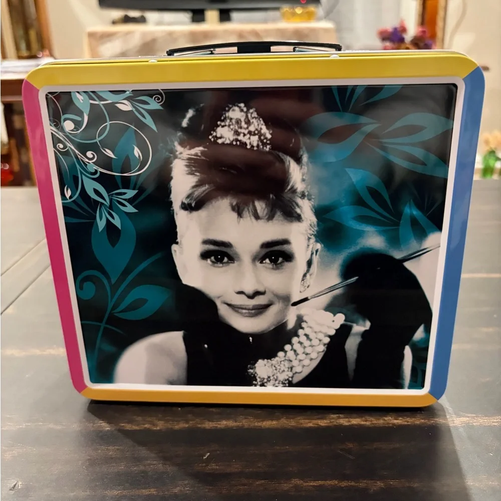 Breakfast at Tiffany's Metal Lunchbox